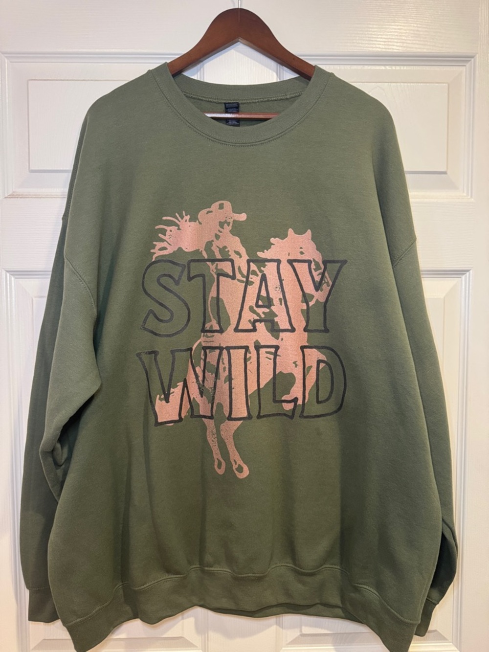 Western Trendy Graphic Sweatshirt, Bucking Horse Crewneck Stay Wild Graphic